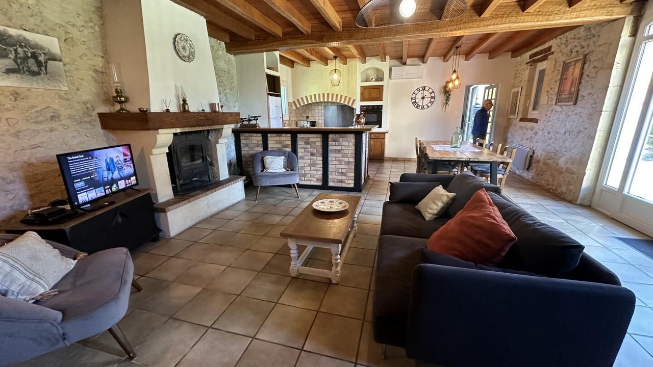 Photo of Livingroom in Larbey