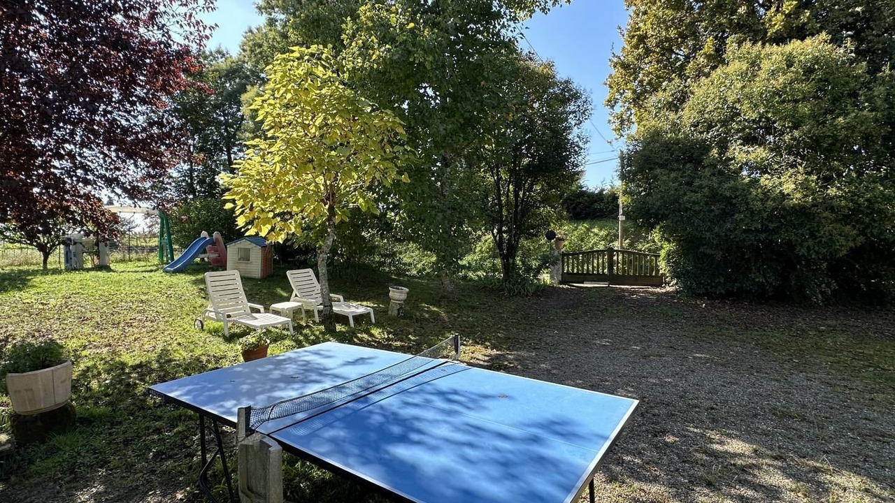 Photo of Outdoor in Larbey