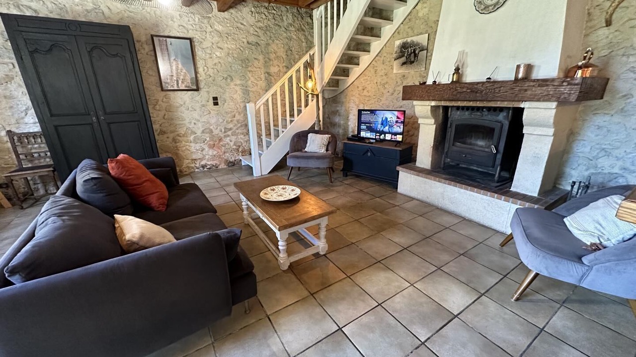 Photo of Livingroom in Larbey