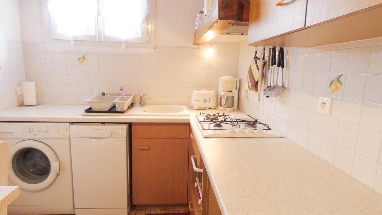 Photo of Kitchen in Saint-Andre-de-Seignanx