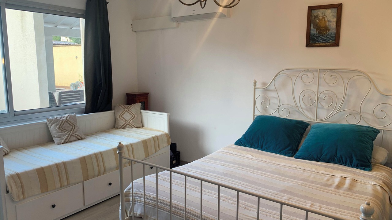 Photo of Bedroom in Villetelle