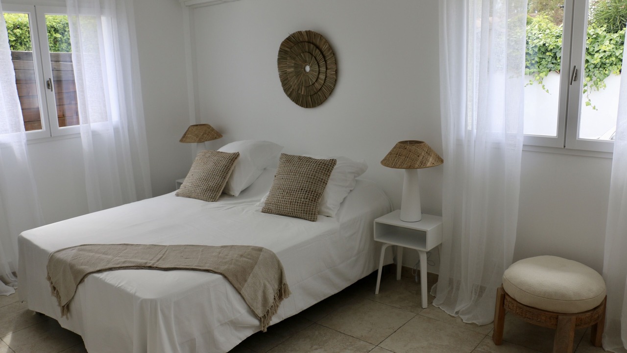 Photo of Bedroom in Mandelieu-la-Napoule Beach