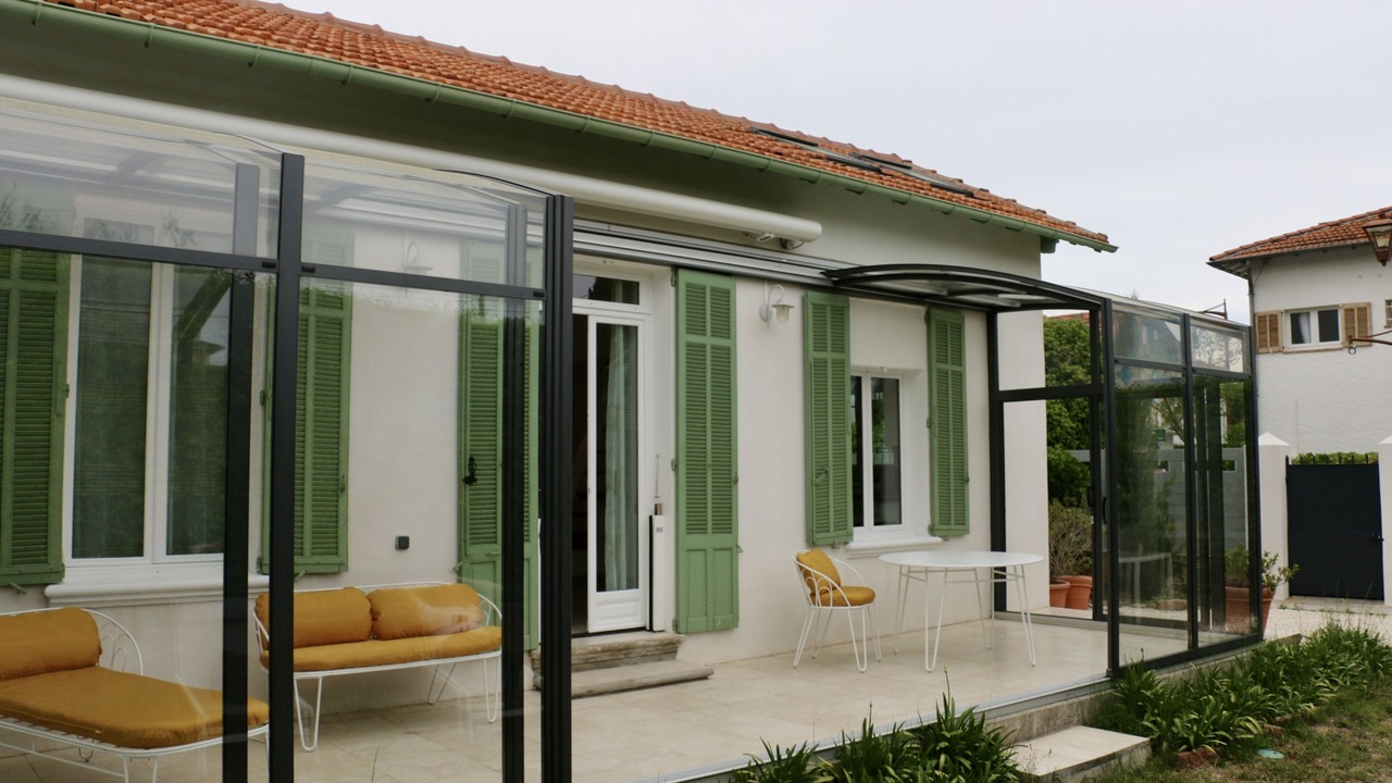 Photo of Patio Balcony in Mandelieu-la-Napoule Beach