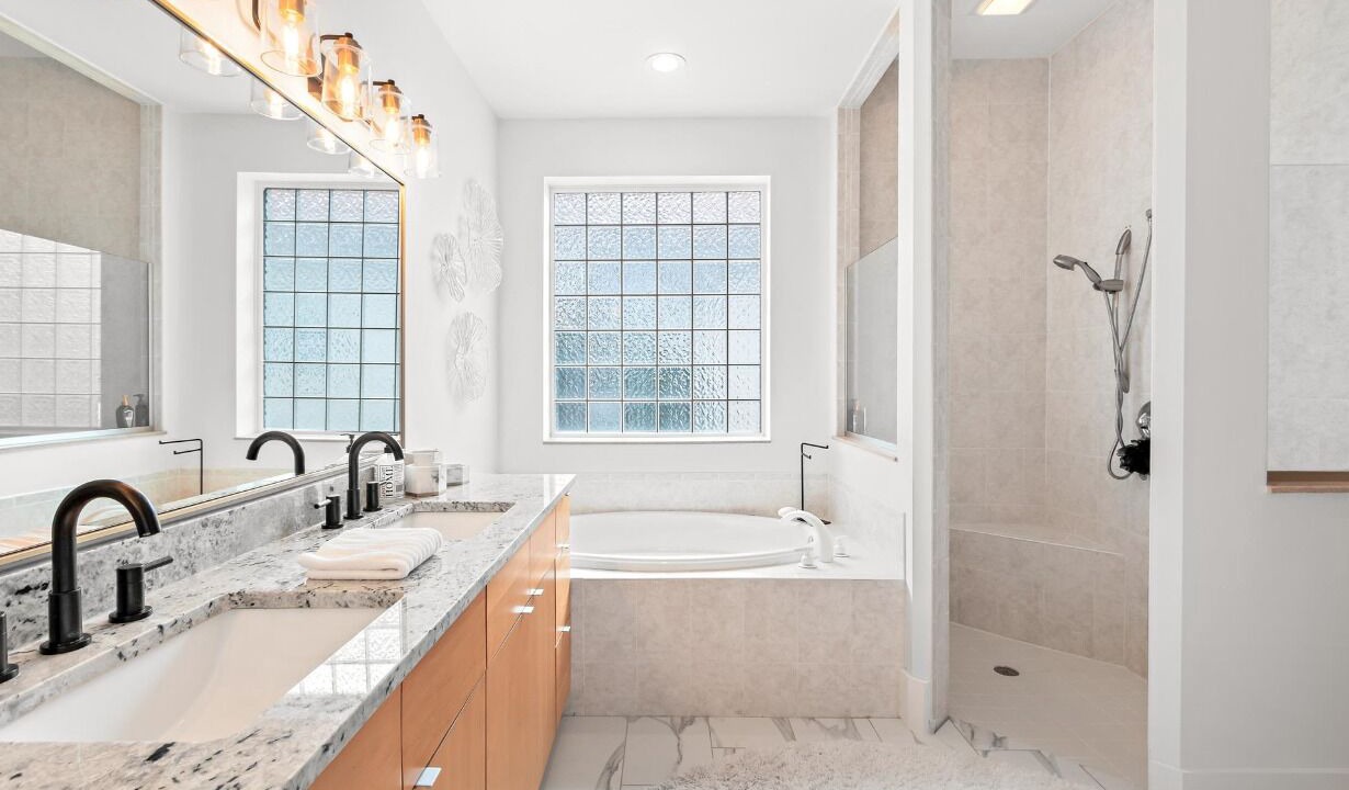 Photo of Bathroom in Portlock