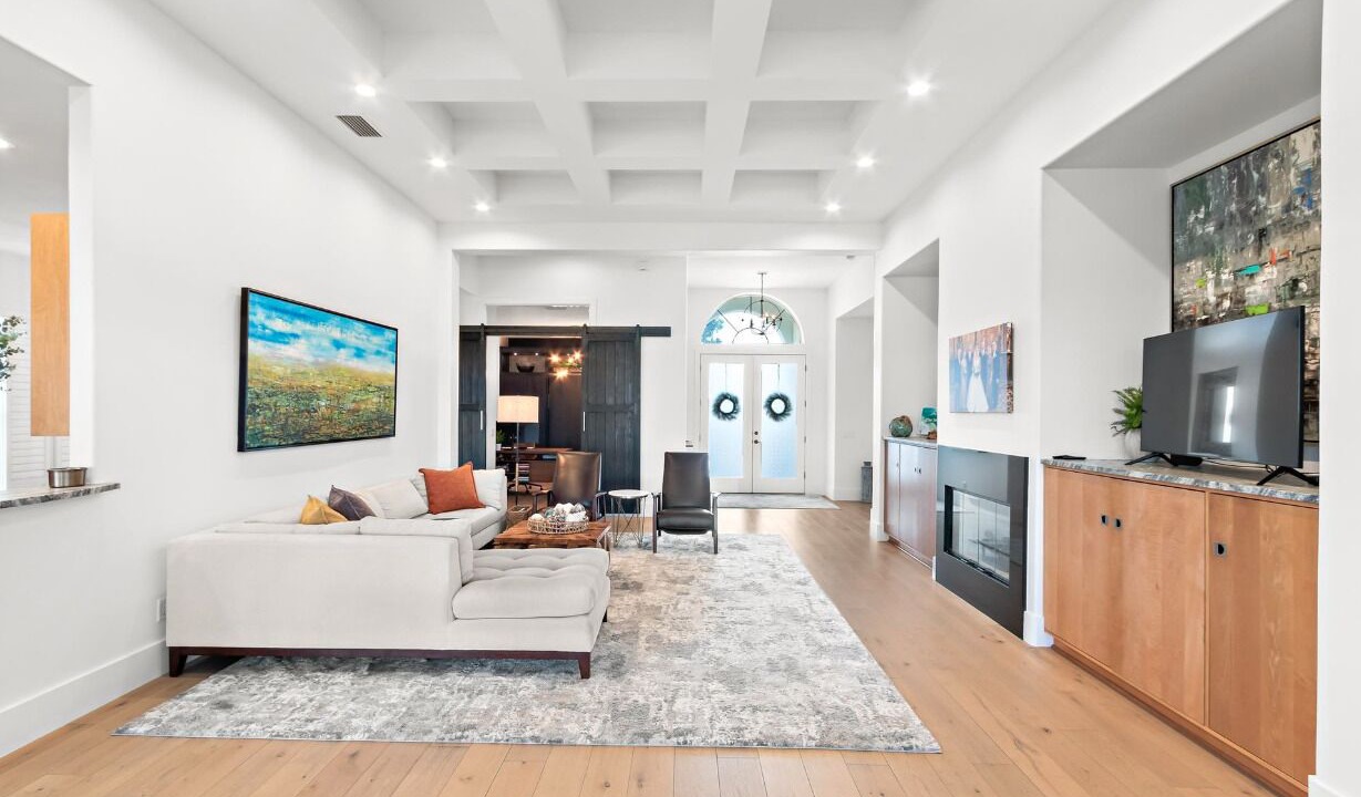 Photo of Livingroom in Portlock