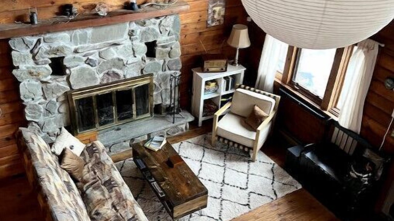 Photo of Livingroom in East Branch