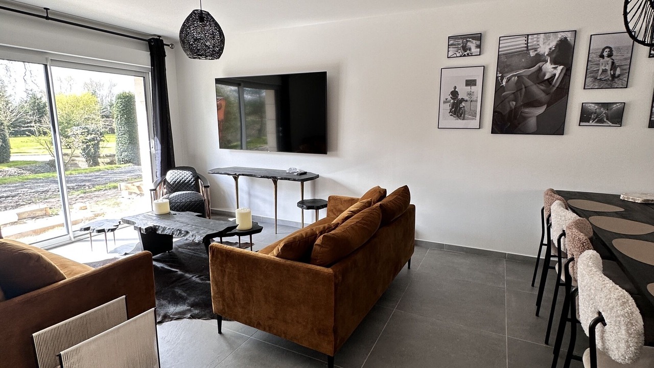 Photo of Livingroom in Les Attaques