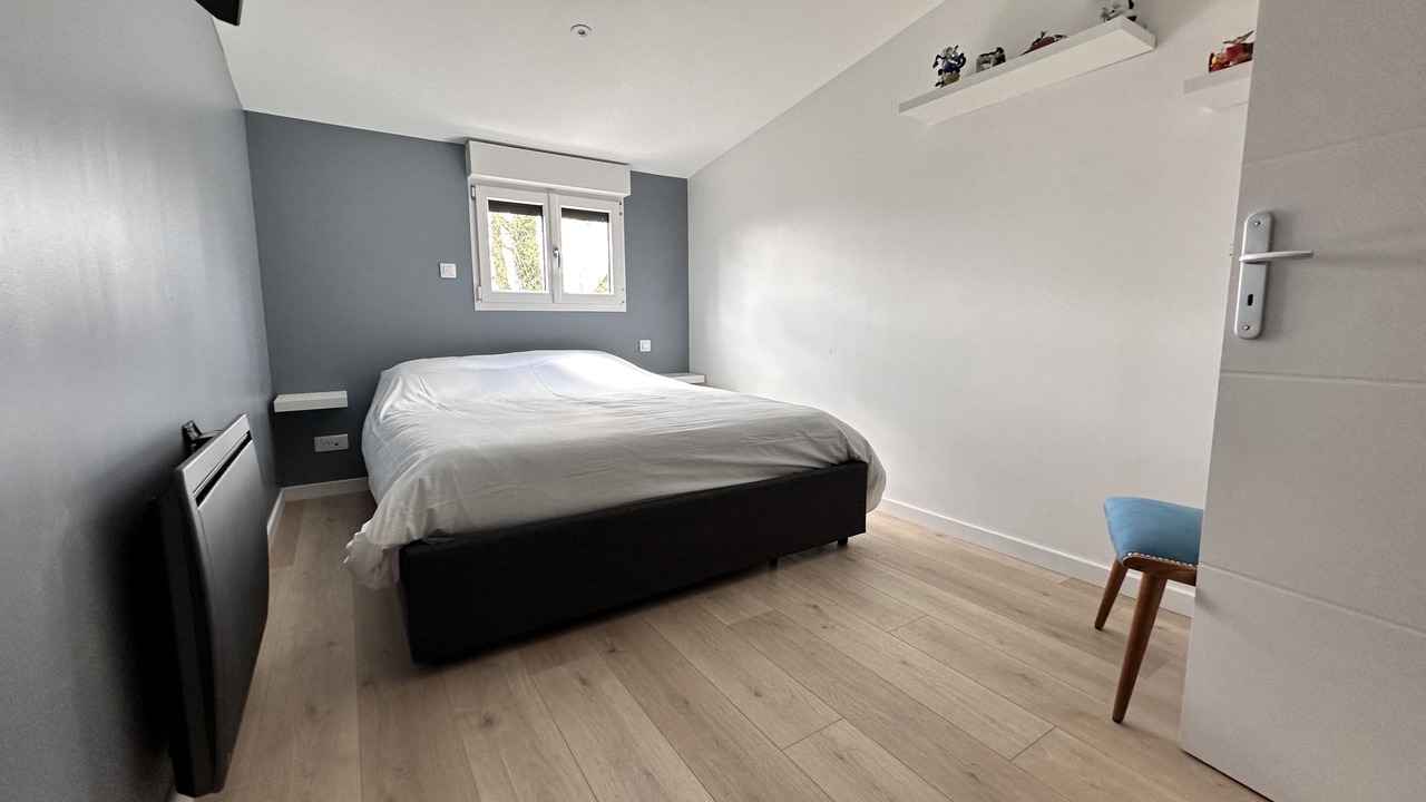 Photo of Bedroom in Les Attaques