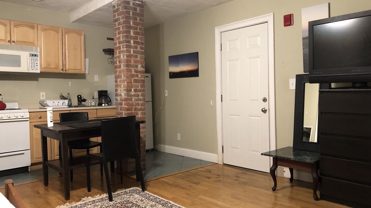Photo of Kitchen in Cleveland Circle