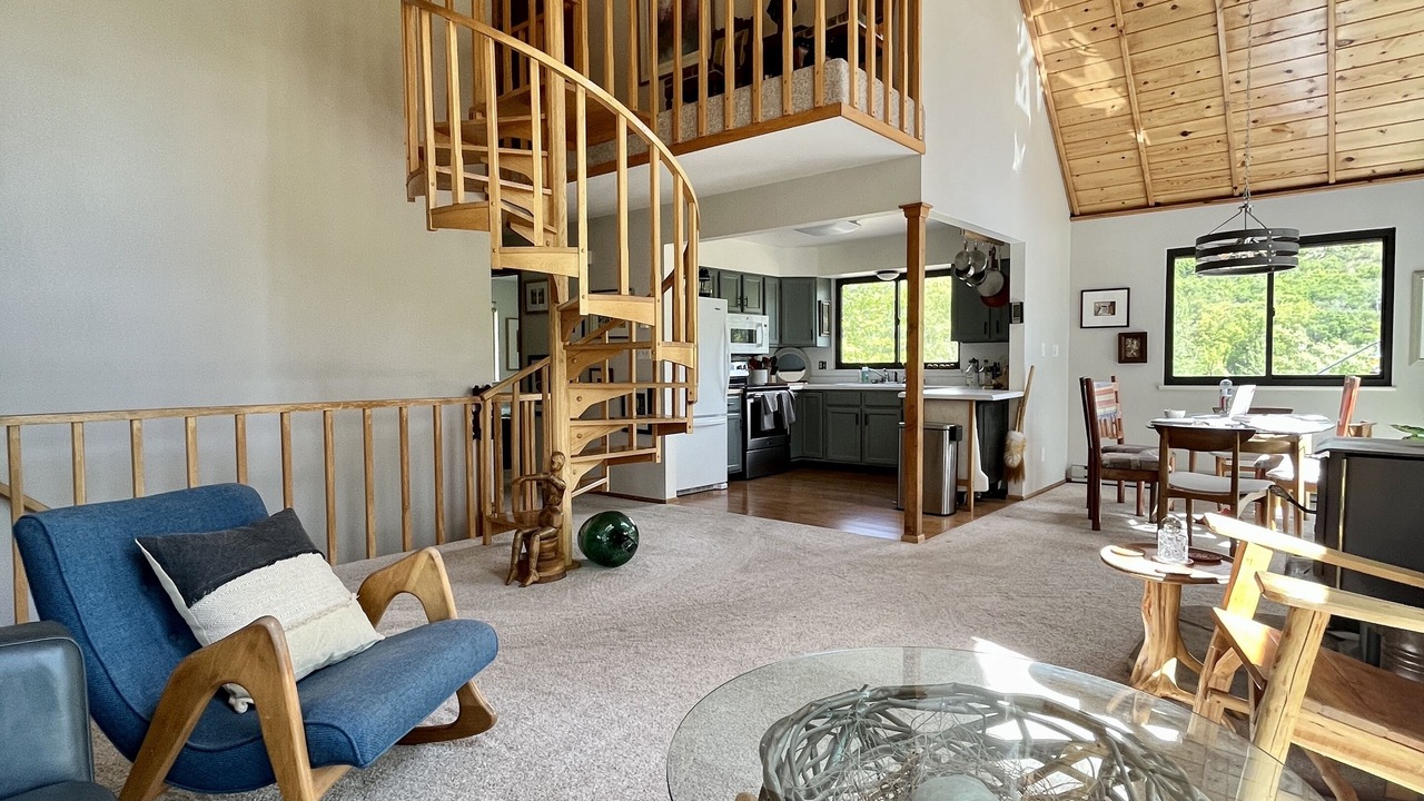 Photo of Livingroom in Collbran