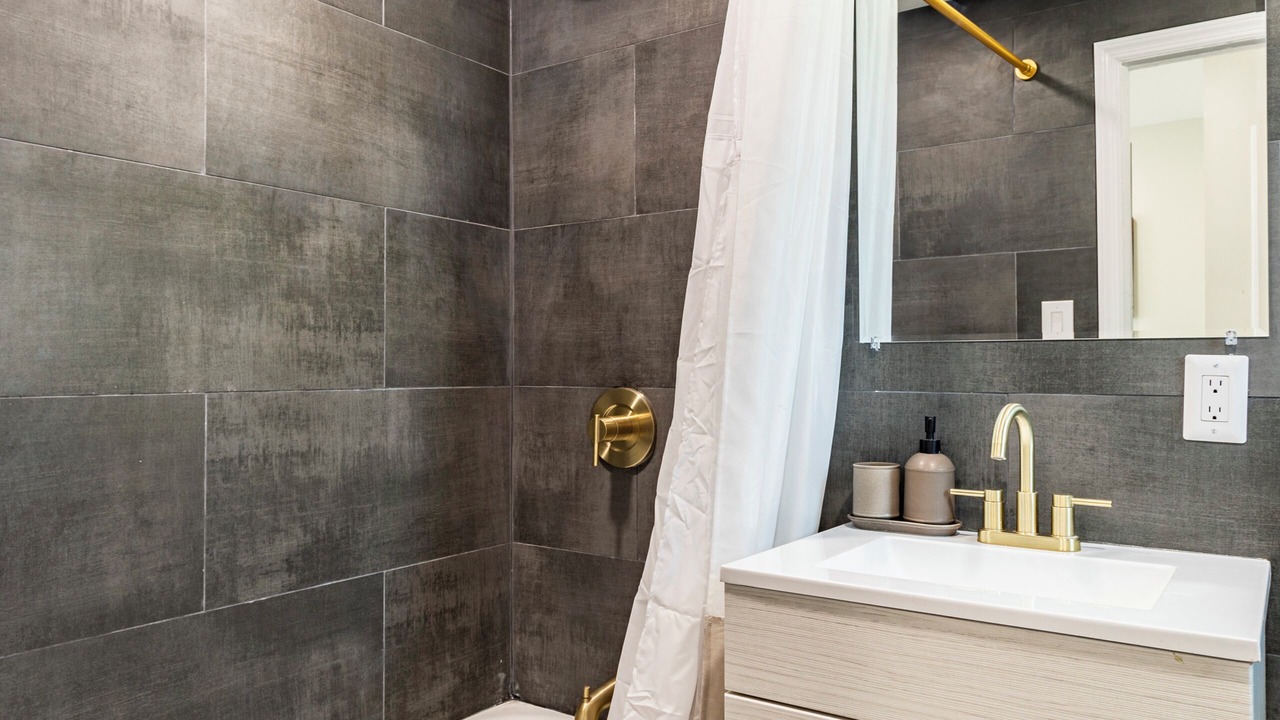 Photo of Bathroom in Bethpage