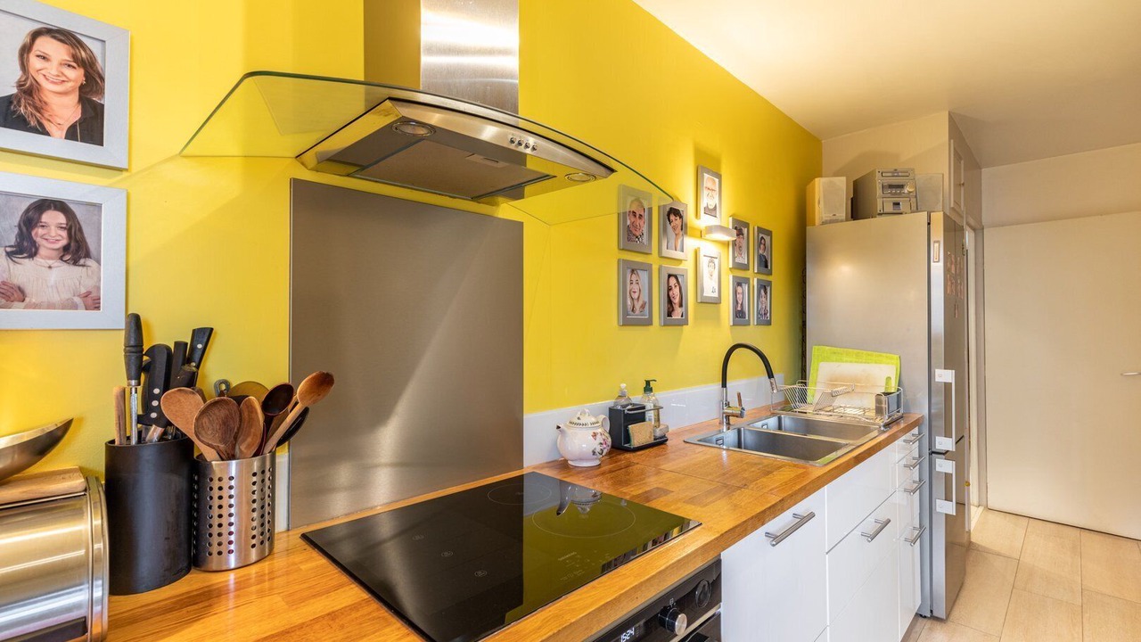 Photo of Kitchen in Quartier de la Salpetriere