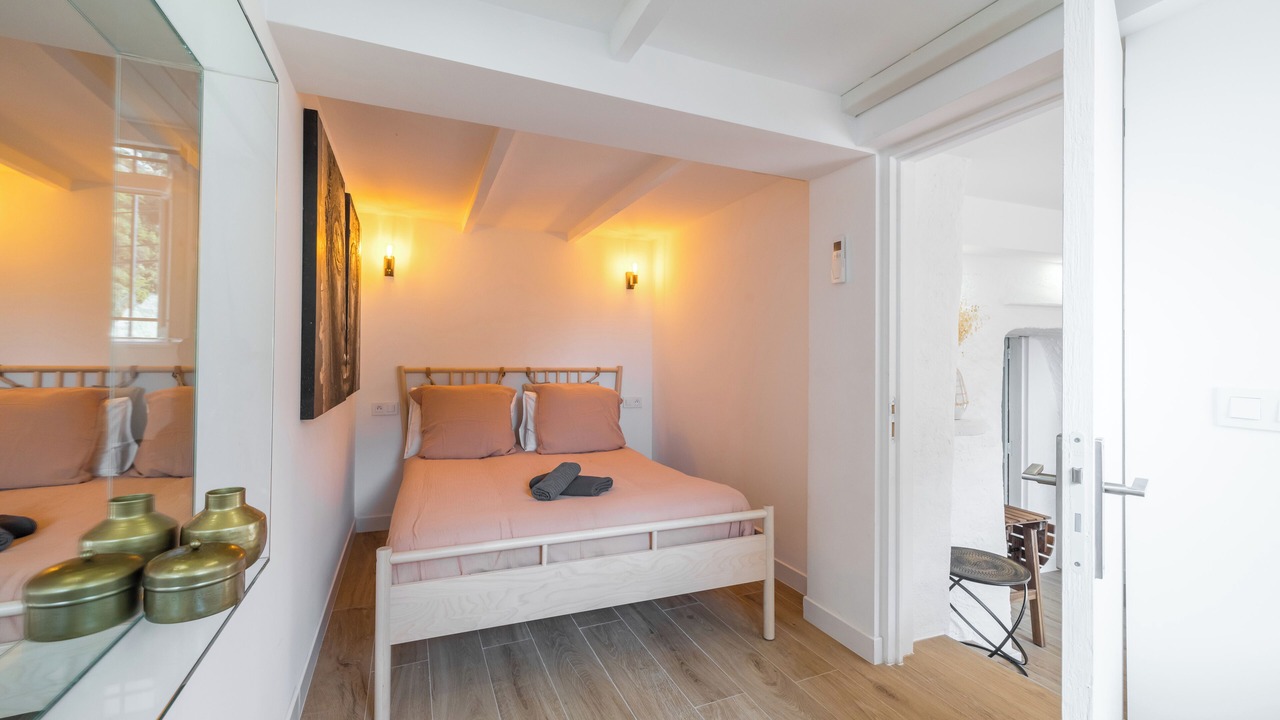 Photo of Bedroom in Beausoleil