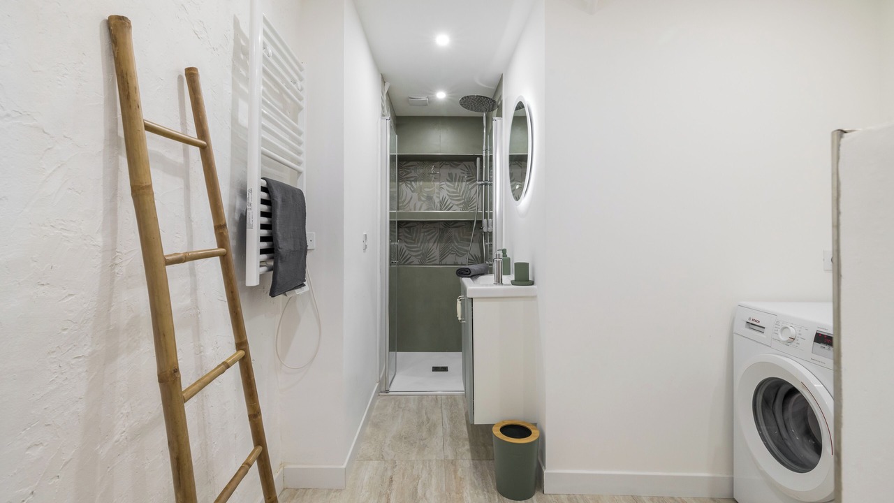 Photo of Bathroom in Beausoleil