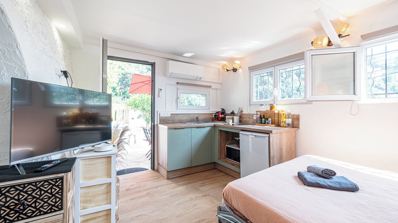 Photo of Bedroom in Beausoleil