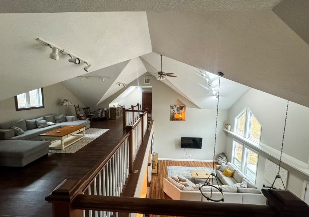 Photo of Livingroom in New London