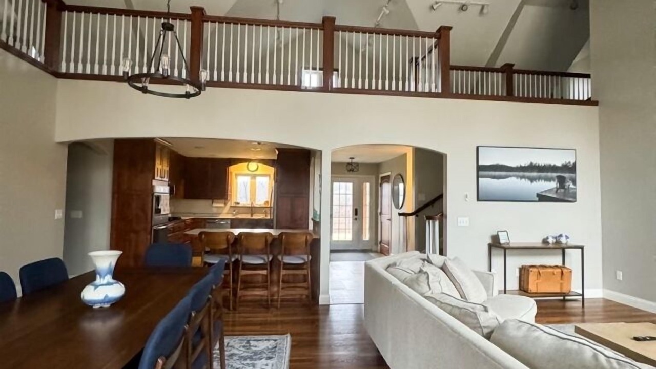 Photo of Livingroom in New London