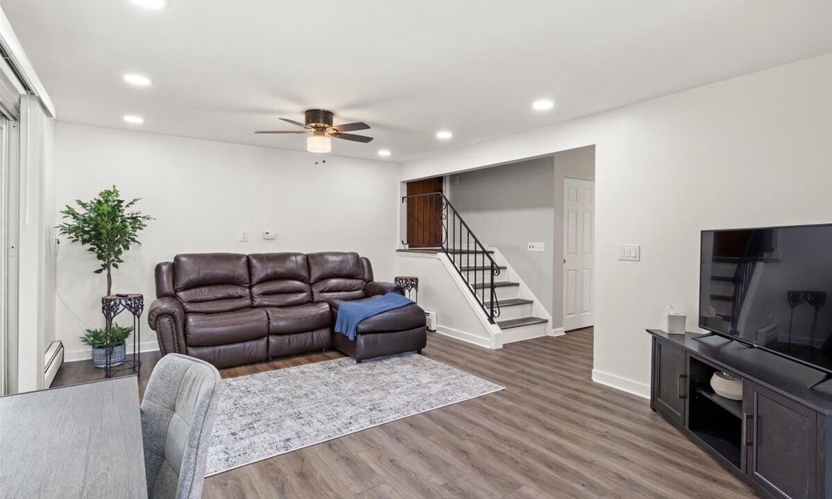 Photo of Livingroom in Farmington
