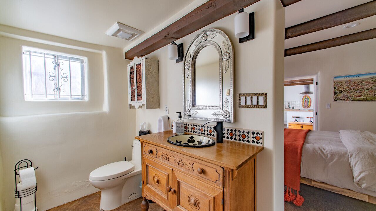 Photo of Bathroom in South Capitol