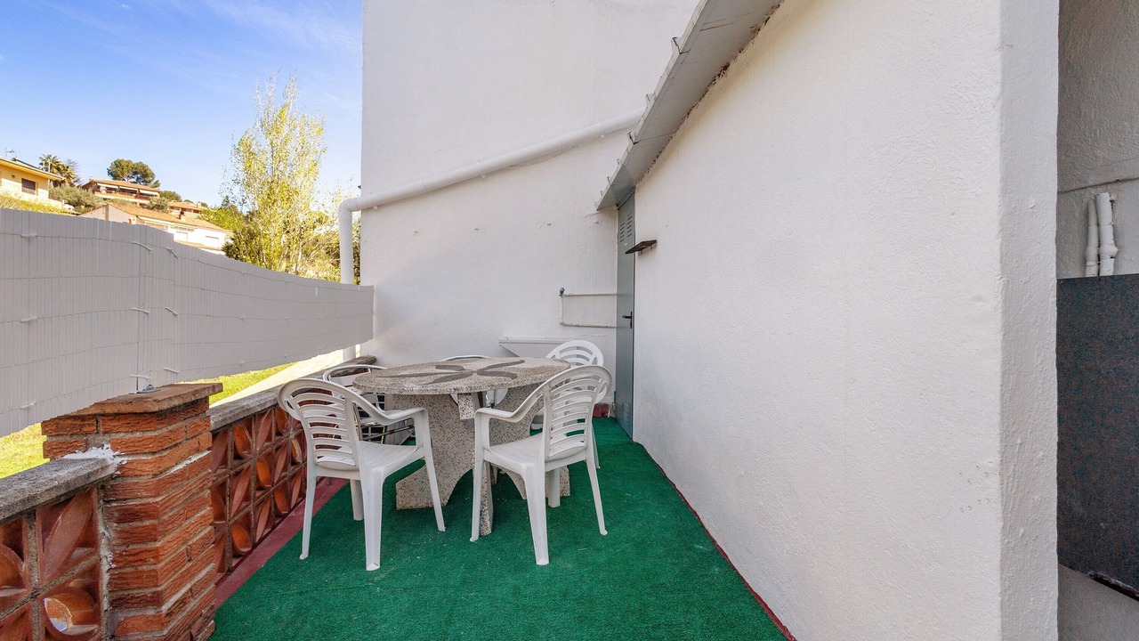 Photo of Outdoor in Rubi