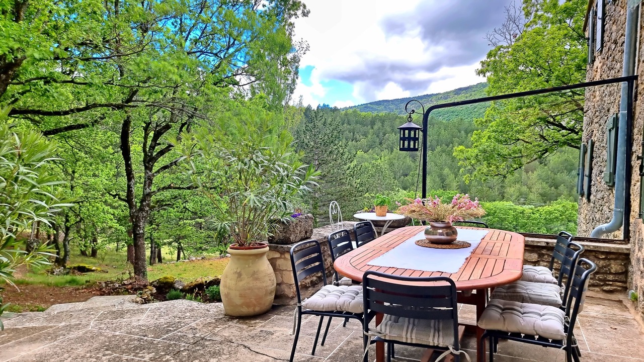 Photo of Outdoor in Aurel