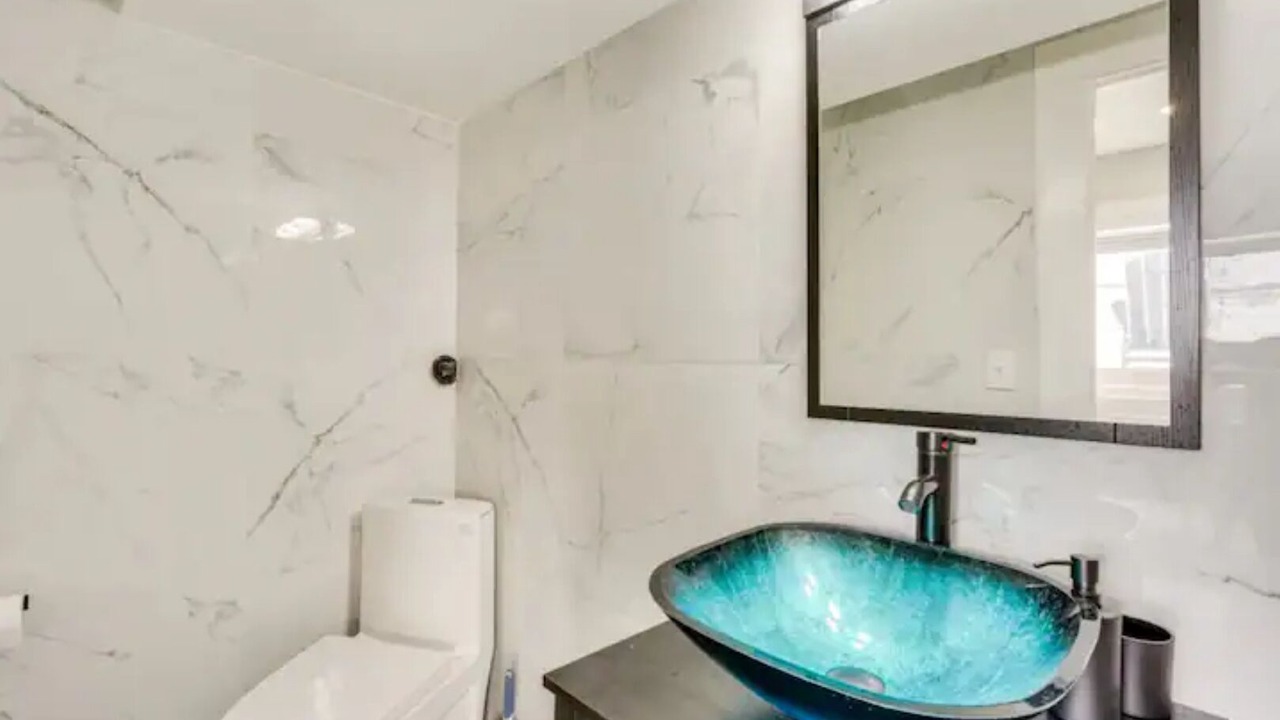 Photo of Bathroom in Oak Harbor