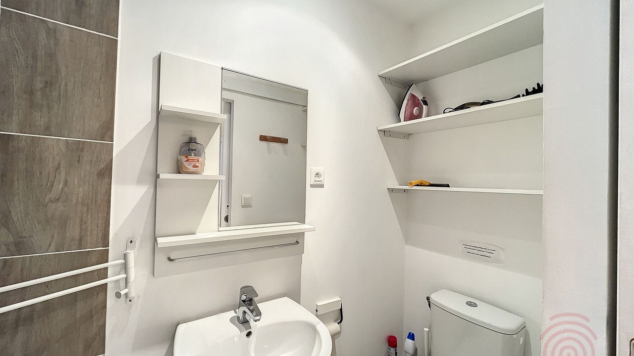 Photo of Bathroom in Lamalou-les-Bains