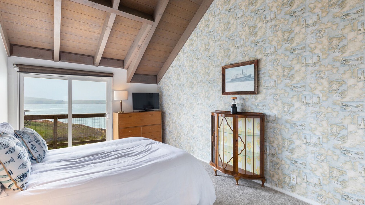Photo of Bedroom in Dillon Beach