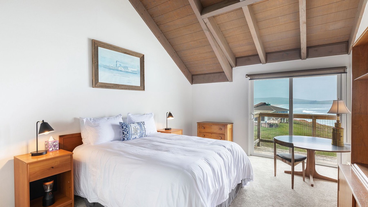 Photo of Bedroom in Dillon Beach