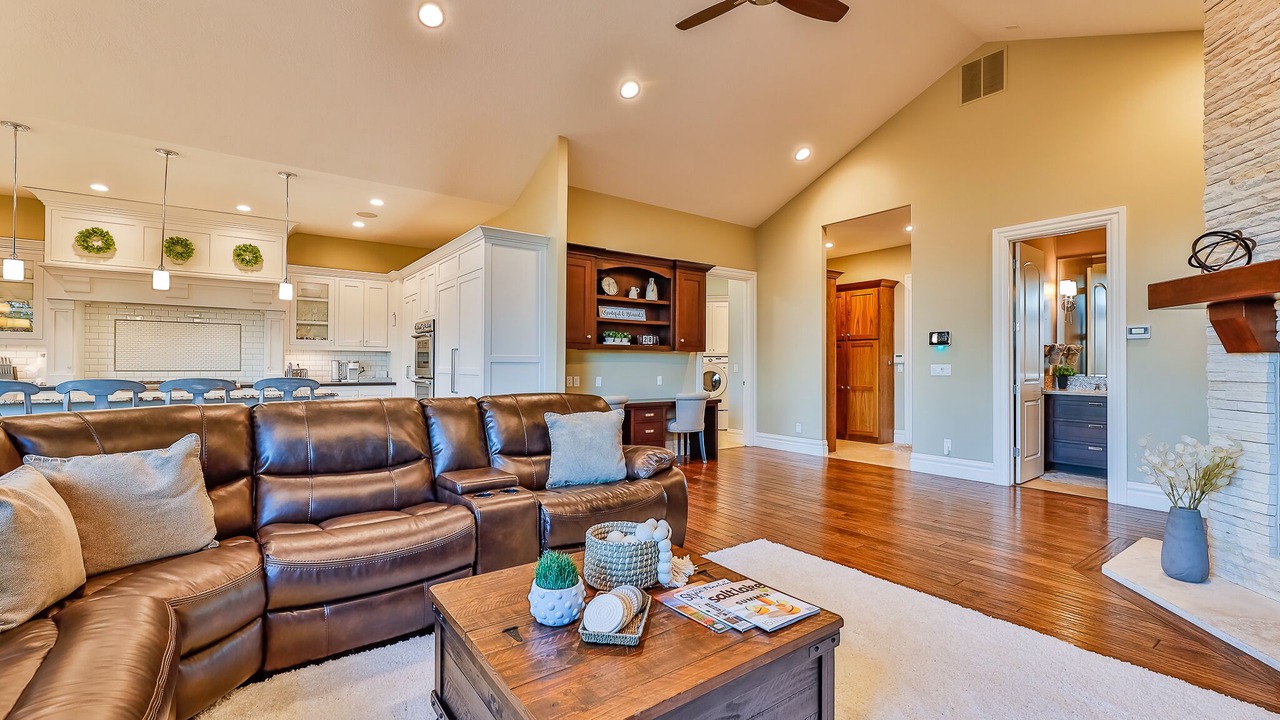 Photo of Livingroom in South Jordan