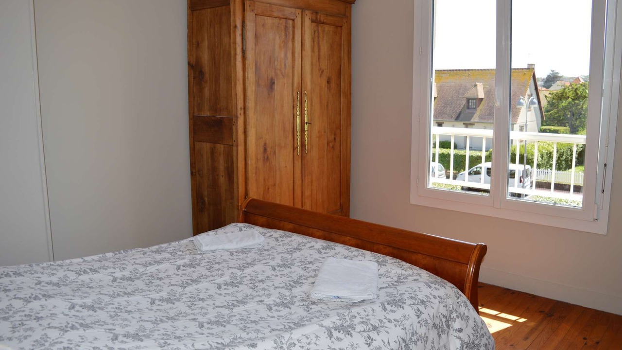 Photo of Bedroom in Courseulles-sur-Mer