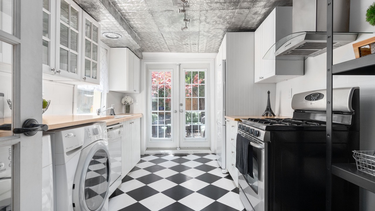 Photo of Kitchen in Cabbagetown