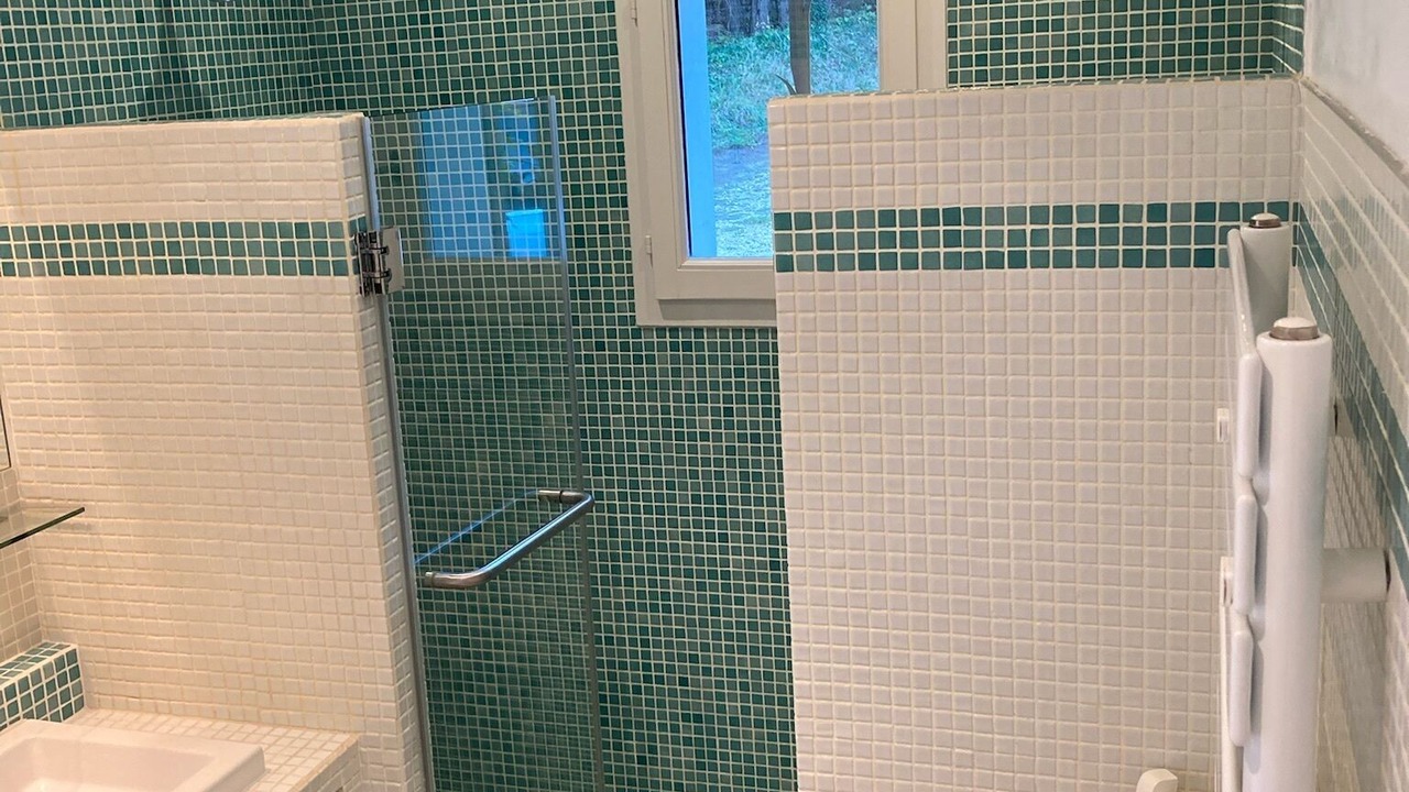 Photo of Bathroom in Saint-Andre-d'Olerargues