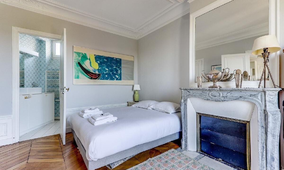 Photo of Bedroom in Val-de-Grace