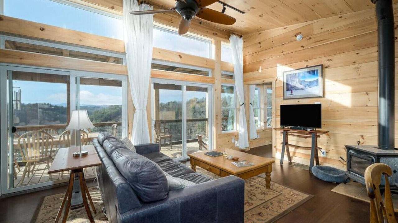 Photo of Livingroom in Blue Ridge
