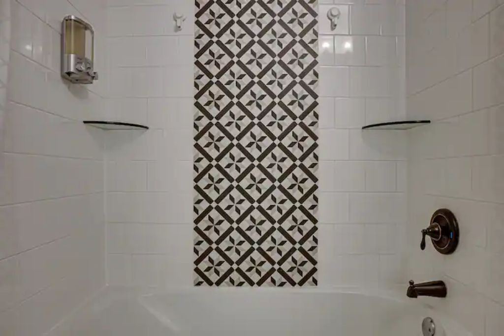 Photo of Bathroom in Lockhart