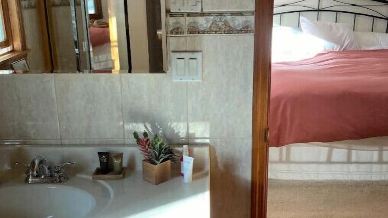 Photo of Bathroom in Roxbury