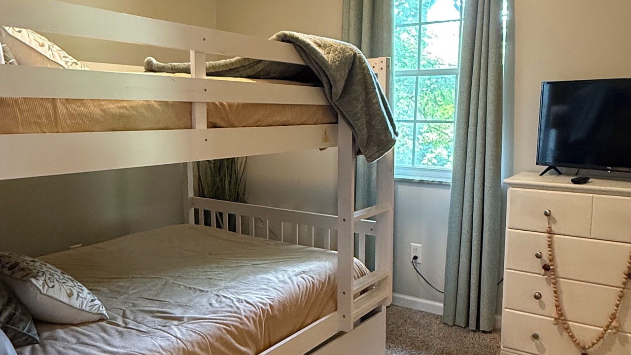 Photo of Bedroom in Shoals