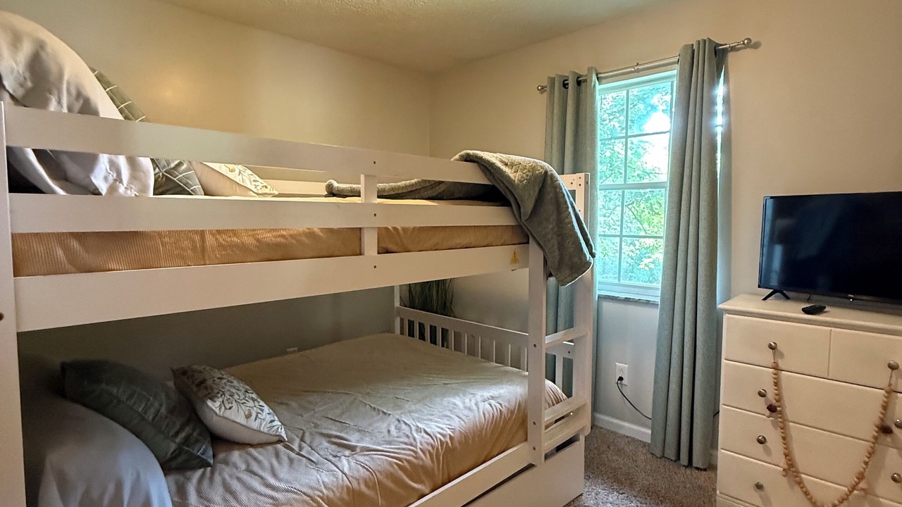 Photo of Bedroom in Shoals