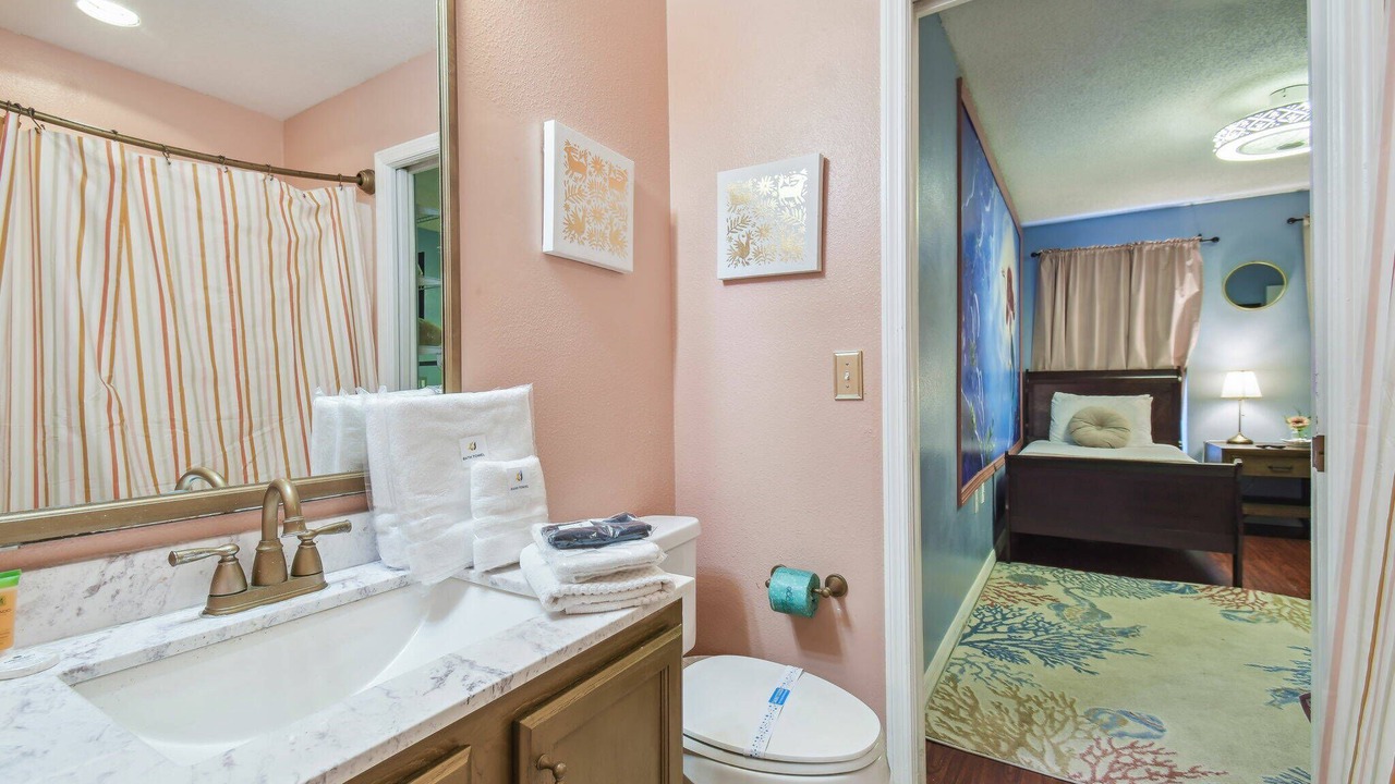 Photo of Bathroom in Lake Berkley