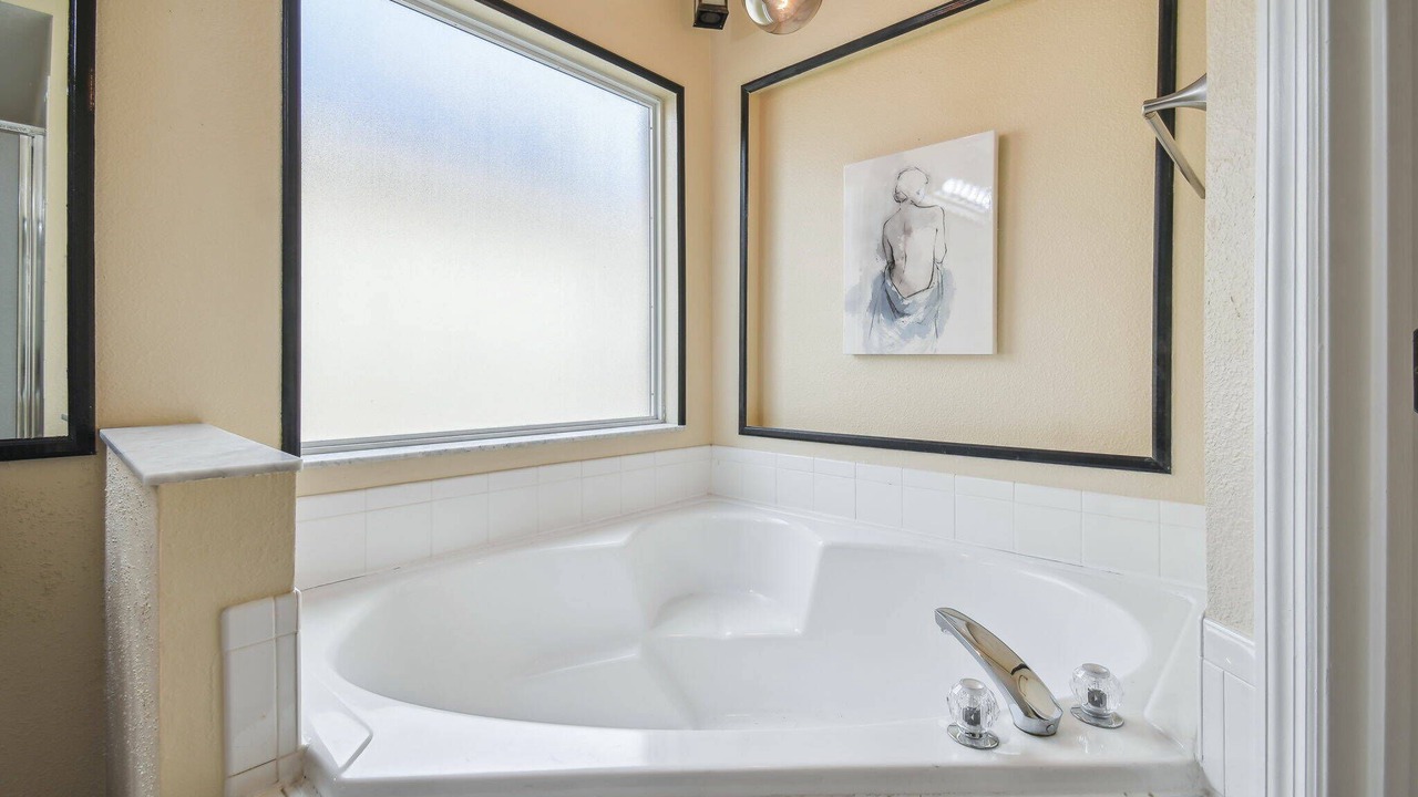 Photo of Bathroom in Lake Berkley