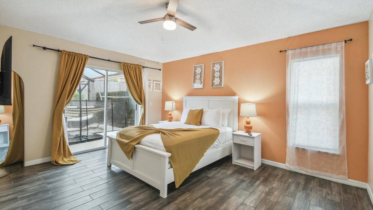 Photo of Bedroom in Lake Berkley