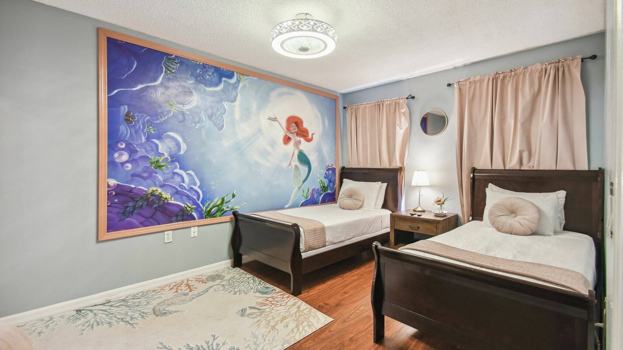 Photo of Bedroom in Lake Berkley