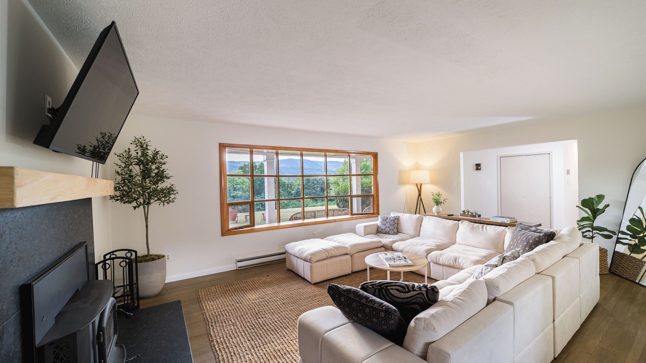 Photo of Livingroom in Shenandoah