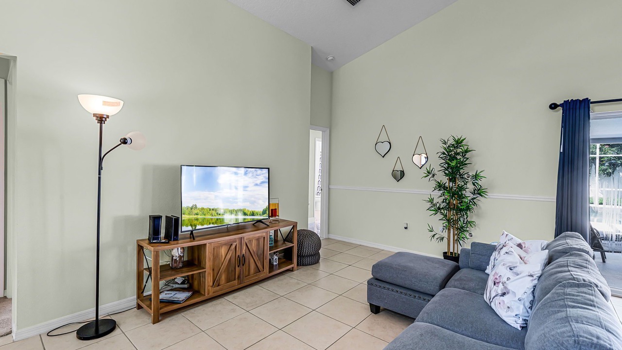 Photo of Livingroom in Mill Run