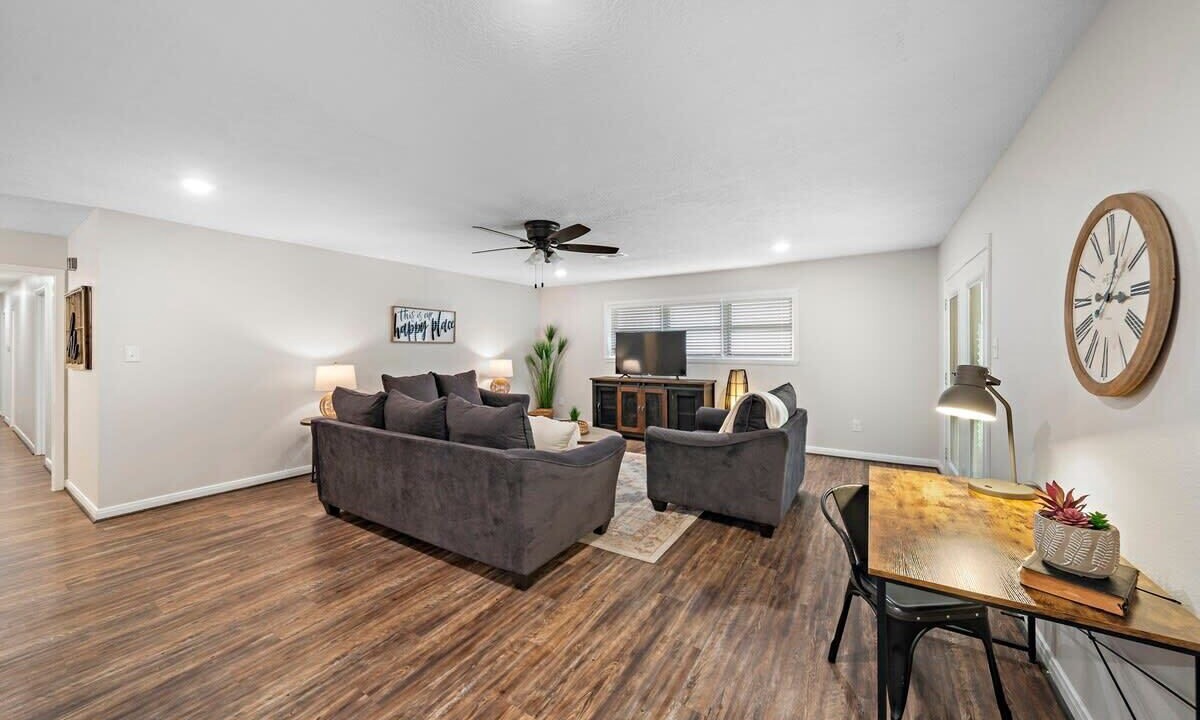 Photo of Bedroom in Deer Park
