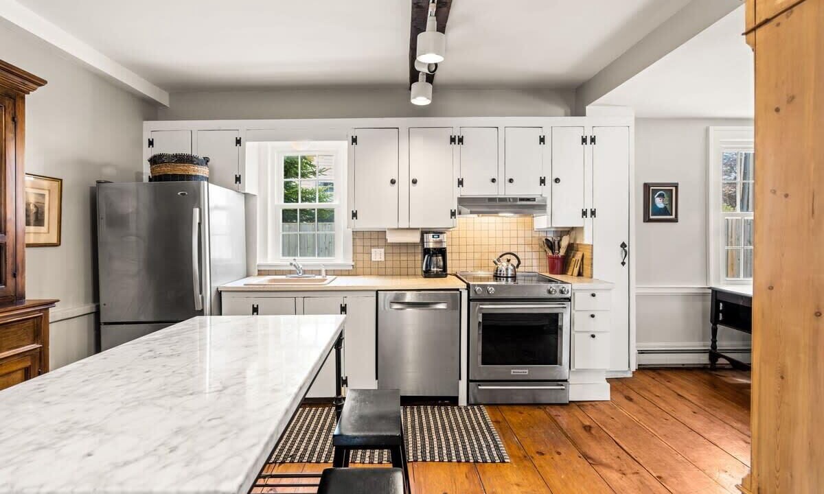 Photo of Bedroom in Newburyport