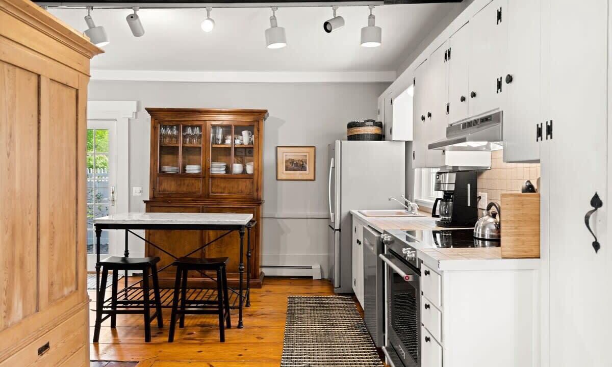Photo of Bedroom in Newburyport