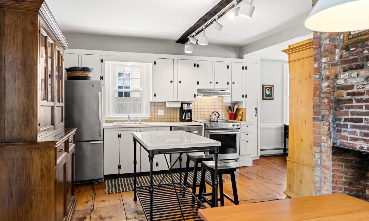 Photo of Bedroom in Newburyport