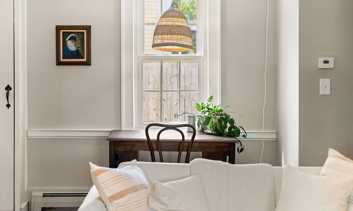 Photo of Bedroom in Newburyport